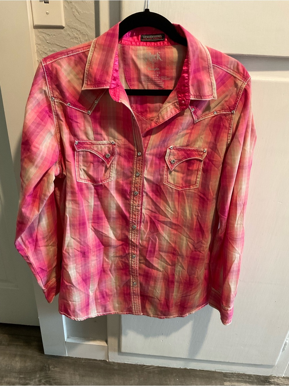 Wrangler Pink Plaid Western-Style Button Down Shirt